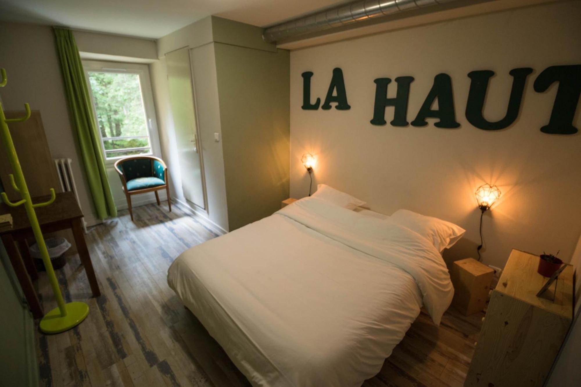 1861 Chatel Hostel Exteriér fotografie
