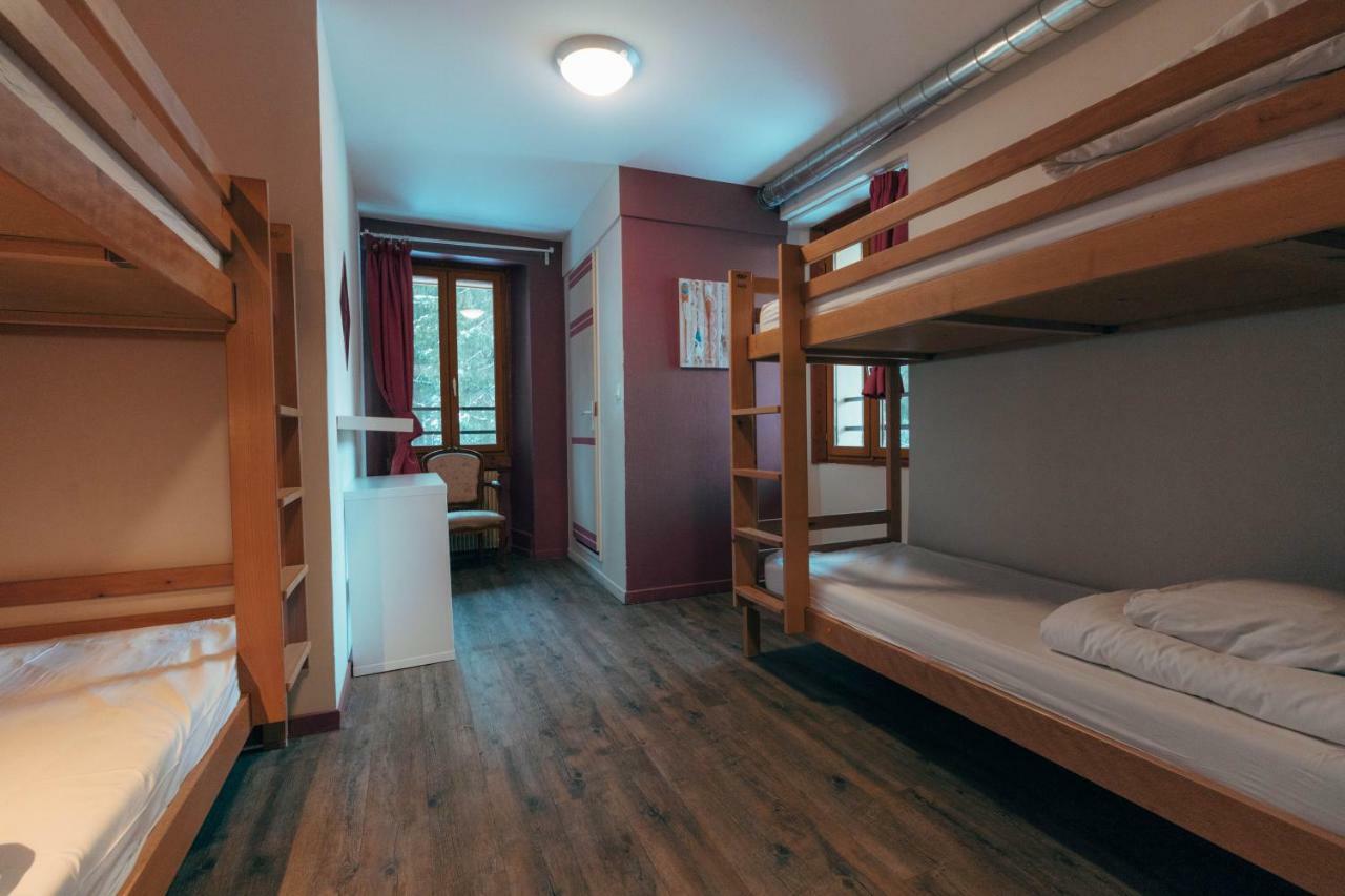 1861 Chatel Hostel Exteriér fotografie