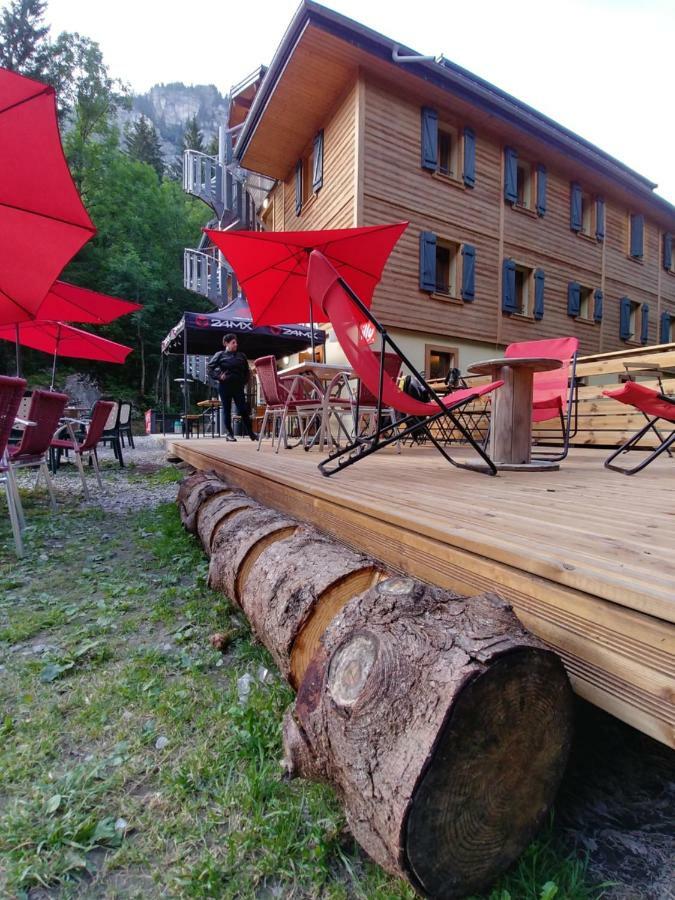 1861 Chatel Hostel Exteriér fotografie